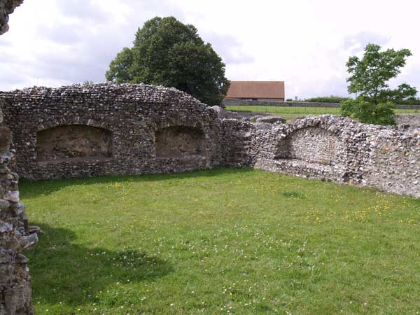 (Left) Spiral staircase to the Clerestory walks: (above) Recessed tombs at the west end